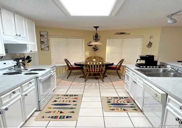 Photo 2 of Single family home for sale at 440 Watts, Canyon Lake, TX 78133 | MLS# 2013615 | Listing updated on 2026-09-13