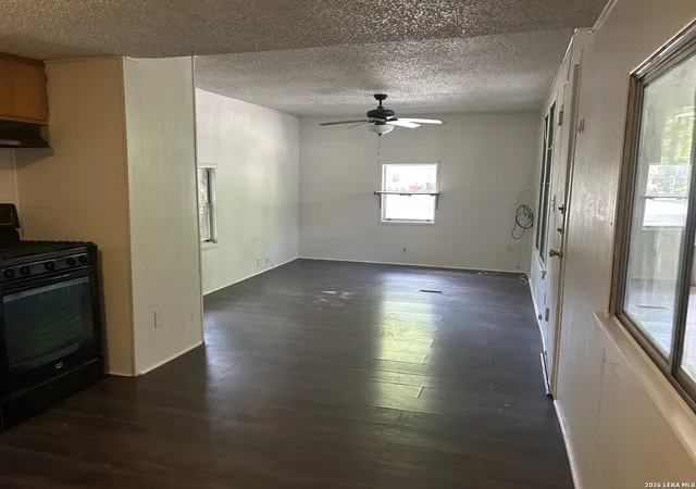 Photo 3 of Single family home for sale at 189 Placid Cvs Dr, New Braunfels, TX 78130 | MLS# 2013616 | Listing updated on 2026-09-16