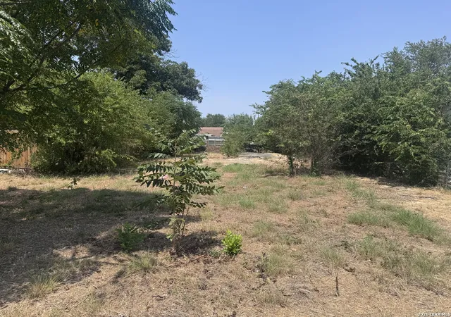 Photo 1 of Land for sale at 2243 Burnet St, San Antonio, TX 78202 | MLS# 2013621 | Listing updated on 2026-09-13
