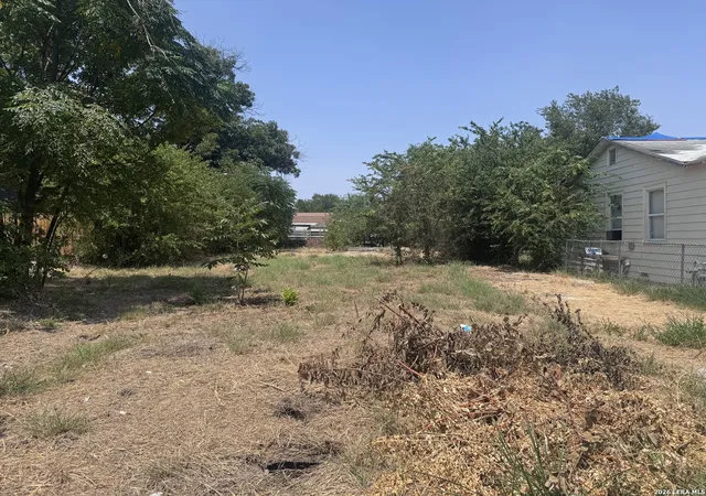 Photo 3 of Land for sale at 2243 Burnet St, San Antonio, TX 78202 | MLS# 2013621 | Listing updated on 2026-09-13