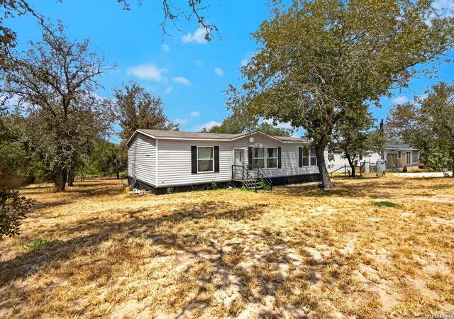 Photo 3 of Single family home for sale at 140 Valley View Dr, Poteet, TX 78065 | MLS# 2013623 | Listing updated on 2026-09-13