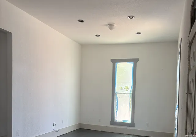 Photo 3 of Single family home for sale at 1002 Nolan St, San Antonio, TX 78202 | MLS# 2013636 | Listing updated on 2026-09-14