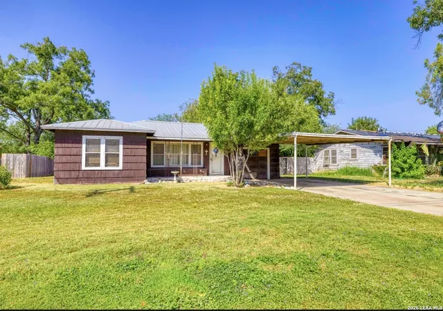 Photo 2 of Sale Pending at 541 North 4th, Uvalde, TX 78801 | MLS# 2013658 | Listing updated on 2026-09-14