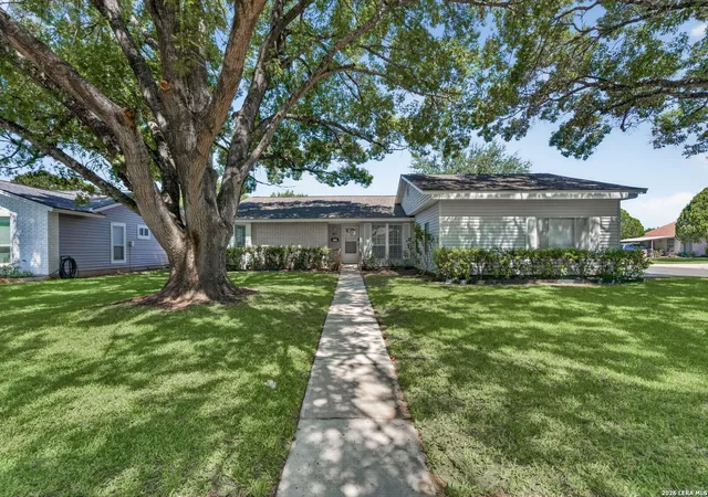 Photo 2 of Single family home for sale at 825 Marilyn Dr, Schertz, TX 78154 | MLS# 2013679 | Listing updated on 2026-10-08
