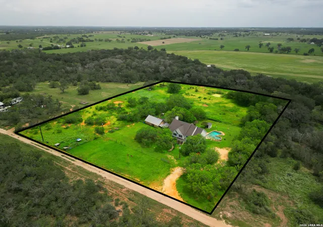 Photo 3 of Single family home for sale at 1208 Odaniel School Rd, Seguin, TX 78155 | MLS# 2013687 | Listing updated on 2026-09-13