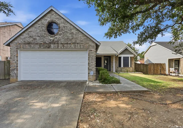 Photo 2 of Single family home for sale at 9338 Greens Pt, San Antonio, TX 78250 | MLS# 2013736 | Listing updated on 2026-09-18