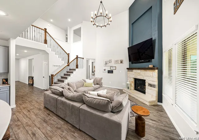 Photo 4 of Single family home for sale at 101 Valencia, Boerne, TX 78006 | MLS# 2013777 | Listing updated on 2026-09-14