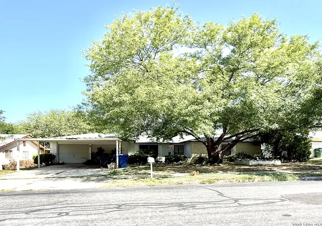 Photo 1 of Single family home for sale at 523 Solar Dr, San Antonio, TX 78227 | MLS# 2013813 | Listing updated on 2026-09-14