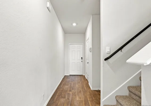 Photo 3 of Single family home for sale at 172 Little Owl, San Antonio, TX 78253 | MLS# 2013817 | Listing updated on 2026-09-14