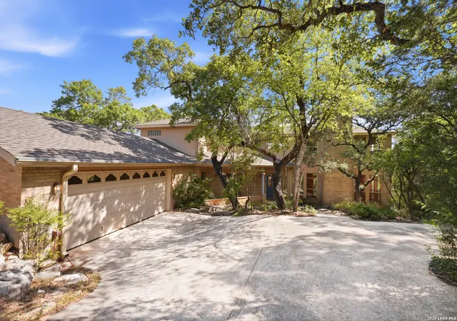Photo 2 of Single family home for sale at 20623 Helotes Crk Rd, Helotes, TX 78023 | MLS# 2013825 | Listing updated on 2026-09-15