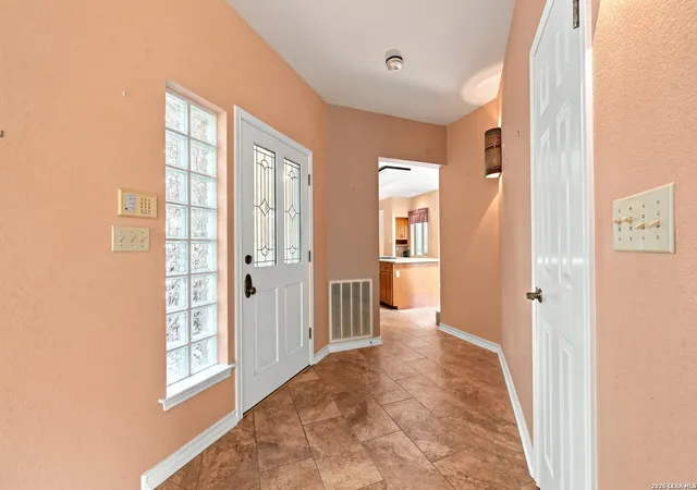 Photo 3 of Single family home for sale at 20623 Helotes Crk Rd, Helotes, TX 78023 | MLS# 2013825 | Listing updated on 2026-09-15