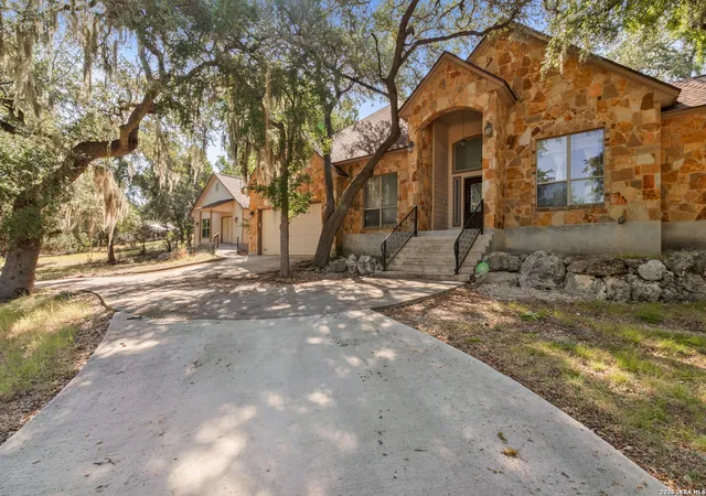 Photo 2 of Single family home for sale at 510 Cypress Pass Rd, Spring Branch, TX 78070 | MLS# 2013829 | Listing updated on 2026-09-14