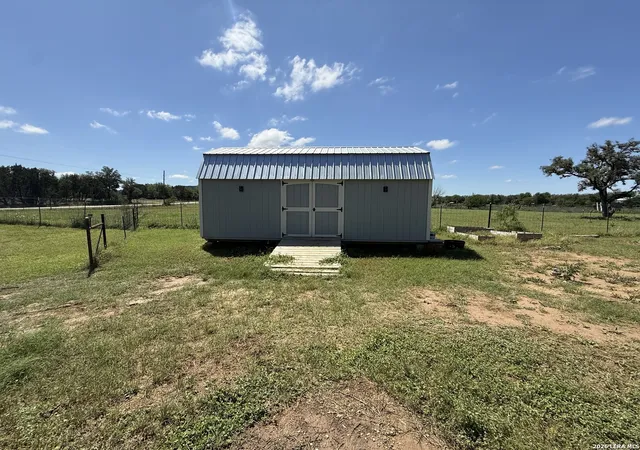 Photo 4 of Single family home for sale at 153 Park, Bandera, TX 78003 | MLS# 2013836 | Listing updated on 2026-09-25