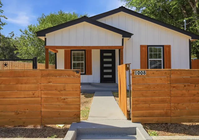 Single family home for sale at 1008 Stonewall, San Antonio, TX 78211 | MLS# 2013854