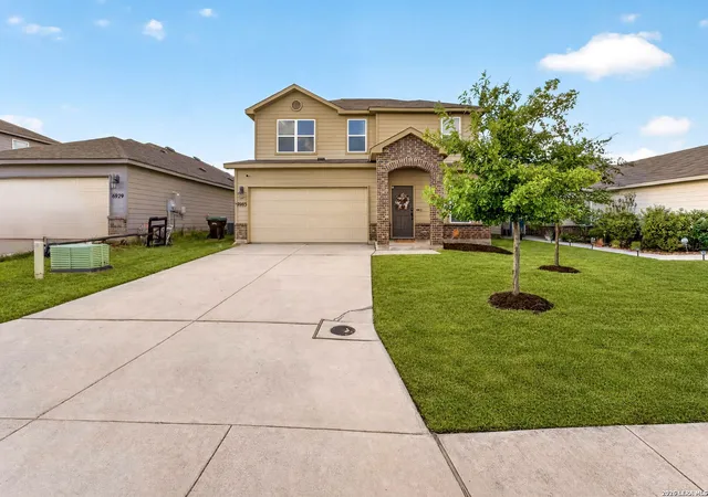 Photo 3 of Sale Pending at 7003 Phoenix Path, Converse, TX 78109 | MLS# 2013859 | Listing updated on 2026-09-30