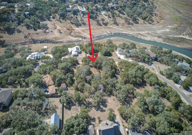 Photo 2 of Land for sale at 915 Five Oaks Cir, Canyon Lake, TX 78133 | MLS# 2013860 | Listing updated on 2026-09-14