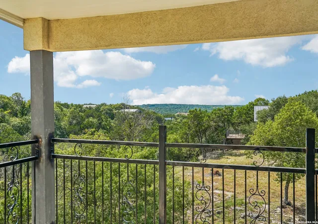 Photo 1 of Single family home for sale at 757 Canyon Bnd, Canyon Lake, TX 78133 | MLS# 2013879 | Listing updated on 2026-10-23