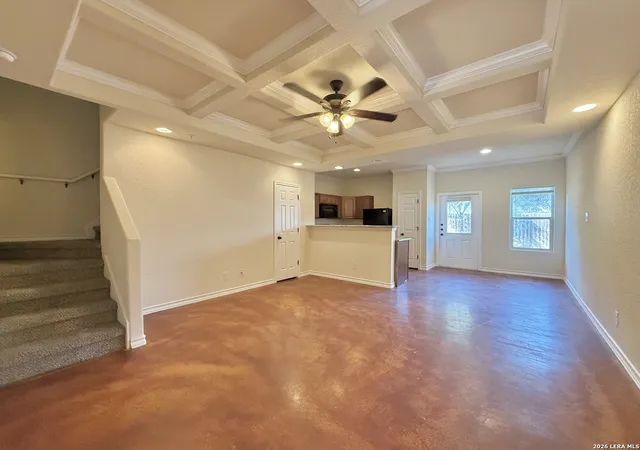 Listing Photo 4 - Condo for sale in building located at 6403-6409 Aspen Hl, San Antonio, TX 78228