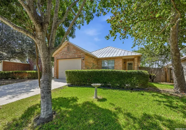 Photo 3 of Single family home for sale at 313 Chisholm Trl, Seguin, TX 78155 | MLS# 2013911 | Listing updated on 2026-10-09