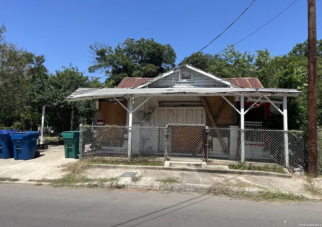 Single family home for sale at 211 Mercedes, San Antonio, TX 78207 | MLS# 2013919