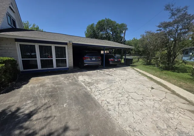 Photo 3 of Single family home for sale at 4102 Hunting Path, San Antonio, TX 78218 | MLS# 2013930 | Listing updated on 2026-09-13