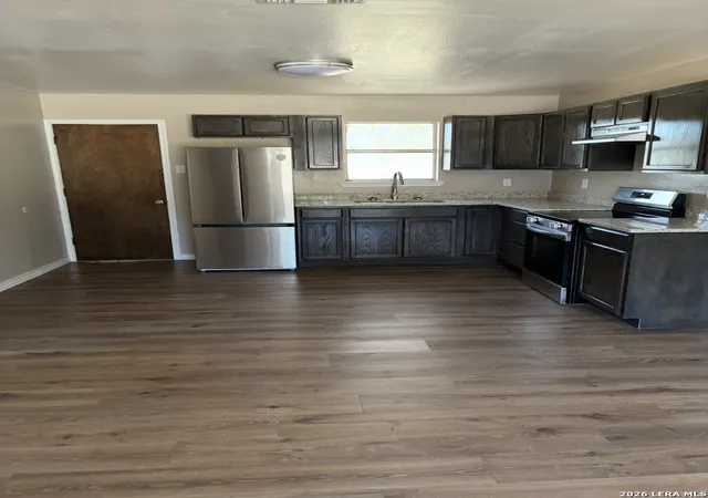 Photo 3 of Single family home for sale at 1012 E San Marcos St, Pearsall, TX 78061 | MLS# 2013934 | Listing updated on 2026-09-14