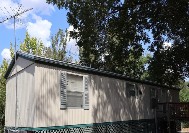 Photo 4 of Single family home for sale at 341 Meadow Lake, Seguin, TX 78155 | MLS# 2013965 | Listing updated on 2026-09-14