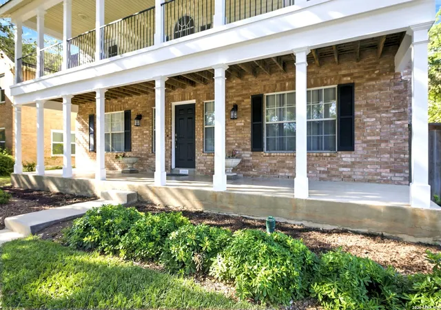Photo 3 of Sale Pending at 10302 Stonefield Pl, San Antonio, TX 78254 | MLS# 2013968 | Listing updated on 2026-09-15