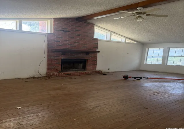 Photo 3 of Single family home for sale at 415 Se Main St, Stockdale, TX 78160 | MLS# 2013990 | Listing updated on 2026-09-14
