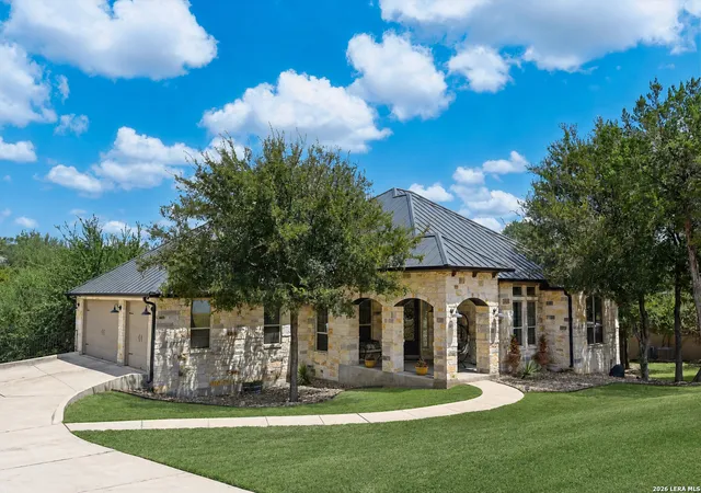 Photo 2 of Single family home for sale at 922 Santa Cruz Ln, New Braunfels, TX 78132 | MLS# 2014002 | Listing updated on 2026-09-17