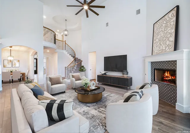 Photo 1 of Single family home for sale at 30137 Valley Run, Fair Oaks Ranch, TX 78015 | MLS# 2014009 | Listing updated on 2026-09-14