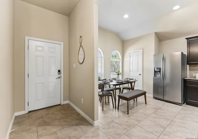 Photo 4 of Sale Pending at 221 Campfire Way, Cibolo, TX 78108 | MLS# 2014012 | Listing updated on 2026-09-16