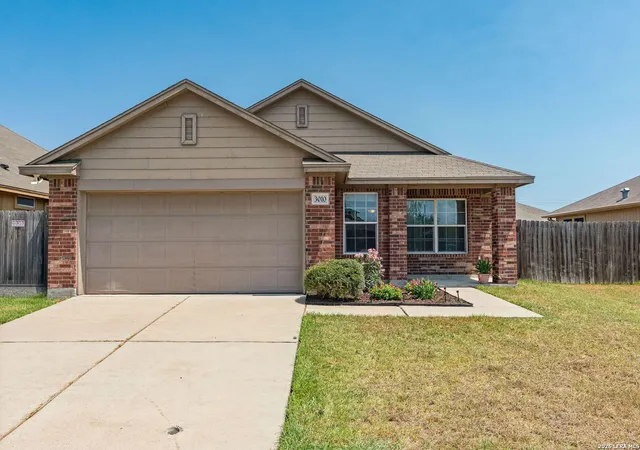 Photo 2 of Single family home for sale at 3010 Besterio, Corpus Christi, TX 78415 | MLS# 2014025 | Listing updated on 2026-09-03