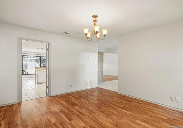 Photo 4 of Single family home for sale at 106 Saddle Clb Cir, Boerne, TX 78006 | MLS# 2014056 | Listing updated on 2026-09-14
