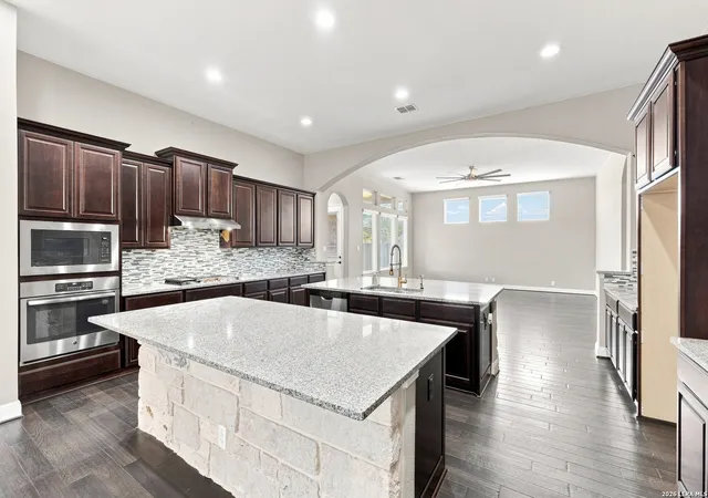 Photo 2 of Single family home for sale at 5676 High Forest Dr, New Braunfels, TX 78132 | MLS# 2014062 | Listing updated on 2026-09-10