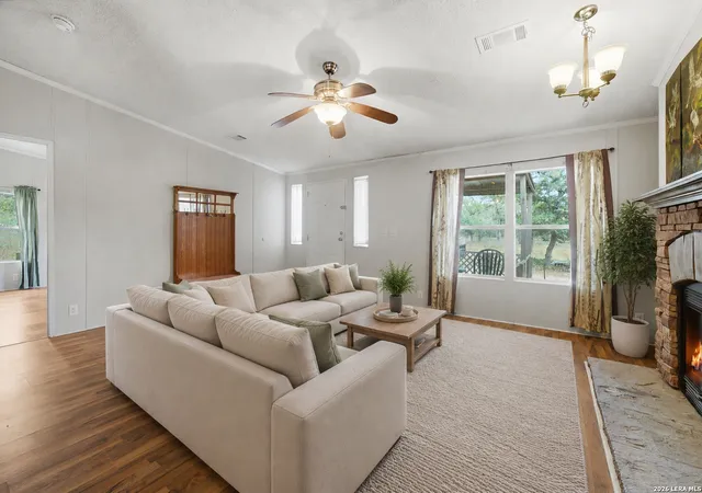 Photo 4 of Single family home for sale at 100 Sandy Oak Ln, Stockdale, TX 78160 | MLS# 2014069 | Listing updated on 2026-09-14
