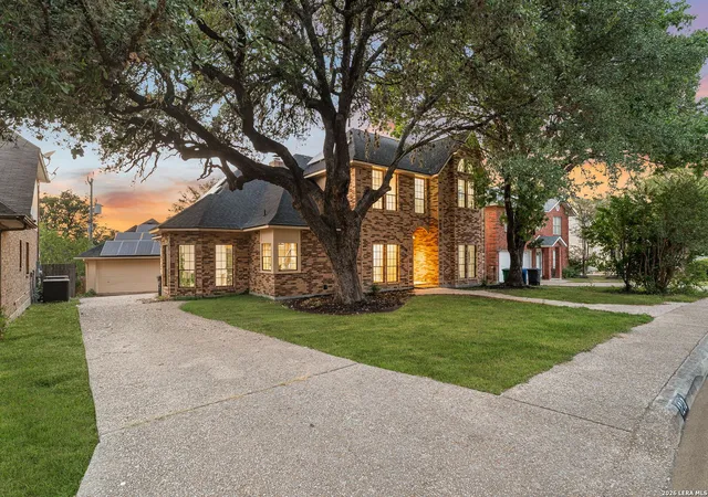 Photo 3 of Sale Pending at 1218 Summit Crk, San Antonio, TX 78258 | MLS# 2014071 | Listing updated on 2026-09-23