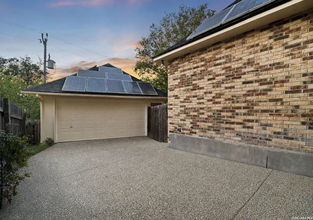 Photo 3 of Sale Pending at 1218 Summit Crk, San Antonio, TX 78258 | MLS# 2014071 | Listing updated on 2026-09-23