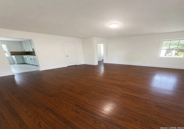 Photo 3 of Single family home for sale at 7911 Carolwood Dr, Houston, TX 77028 | MLS# 2014084 | Listing updated on 2026-09-16