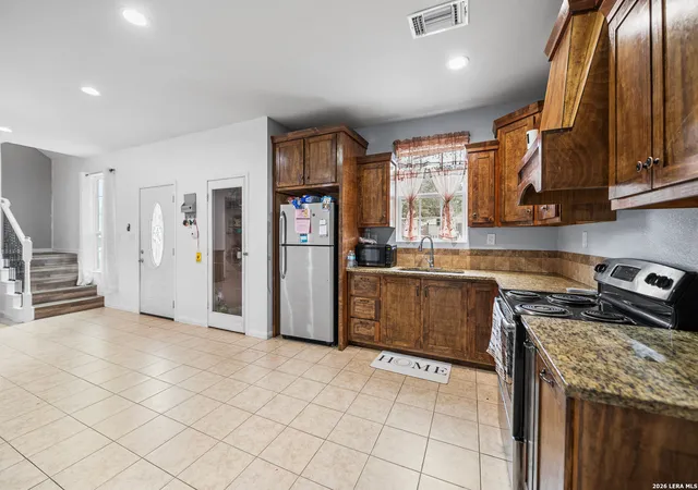 Photo 2 of Single family home for sale at 22914 Skila Dr, Elmendorf, TX 78112 | MLS# 2014090 | Listing updated on 2026-09-15