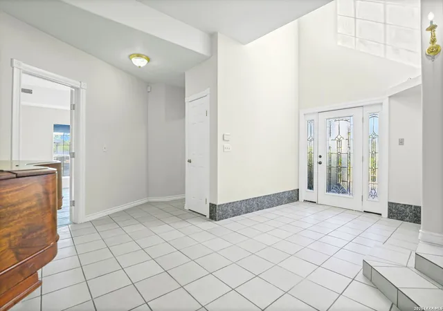 Photo 3 of Single family home for sale at 5280 Smith Rd, Von Ormy, TX 78073 | MLS# 2014091 | Listing updated on 2026-09-14