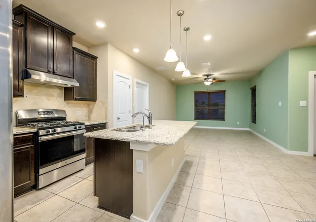 Photo 3 of Single family home for sale at 9514 Bricewood Oak, San Antonio, TX 78254 | MLS# 2014097 | Listing updated on 2026-09-14