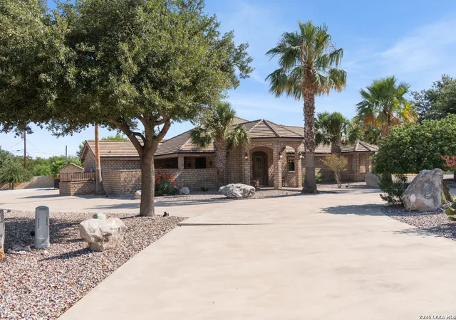 Photo 1 of Single family home for sale at 103 The Oak, Del Rio, TX 78840 | MLS# 2014128 | Listing updated on 2026-09-14