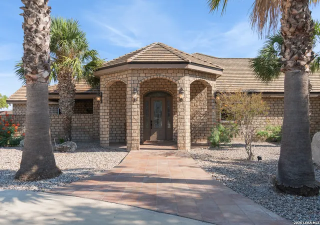 Photo 3 of Single family home for sale at 103 The Oak, Del Rio, TX 78840 | MLS# 2014128 | Listing updated on 2026-09-14