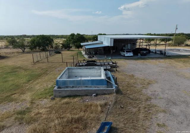 Photo 3 of House for sale at 11531 N US Hwy 277, Eagle Pass, TX 78852 | MLS# 2014138 | Listing updated on 2026-09-15