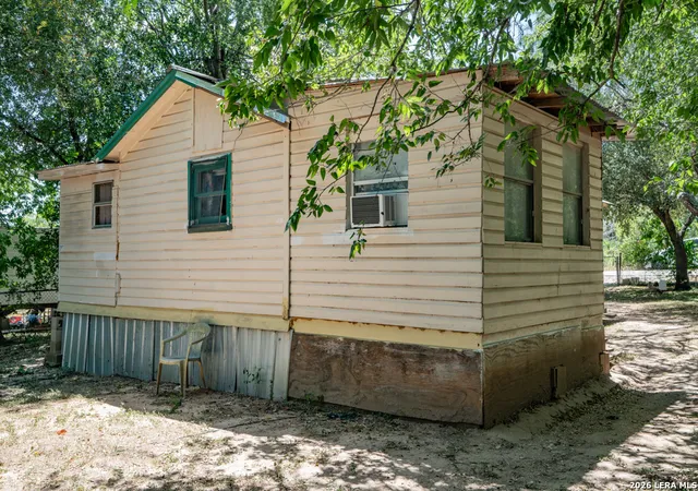 Photo 3 of Single family home for sale at 286 Riverview Ter, Seguin, TX 78155 | MLS# 2014140 | Listing updated on 2026-09-14