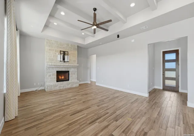 Photo 3 of Single family home for sale at 125 Valley View Dr, La Vernia, TX 78121 | MLS# 2014141 | Listing updated on 2026-09-22