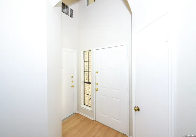 Photo 4 of Single family home for sale at 7738 Bayberry, San Antonio, TX 78240 | MLS# 2014158 | Listing updated on 2026-09-15