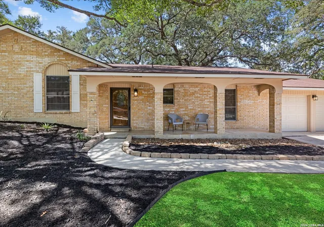 Photo 2 of Single family home for sale at 102 Mossridge, Universal City, TX 78148 | MLS# 2014190 | Listing updated on 2026-09-15