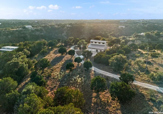 Photo 2 of Single family home for sale at 103 Bluffview Cir, Kerrville, TX 78028 | MLS# 2014208 | Listing updated on 2026-09-15